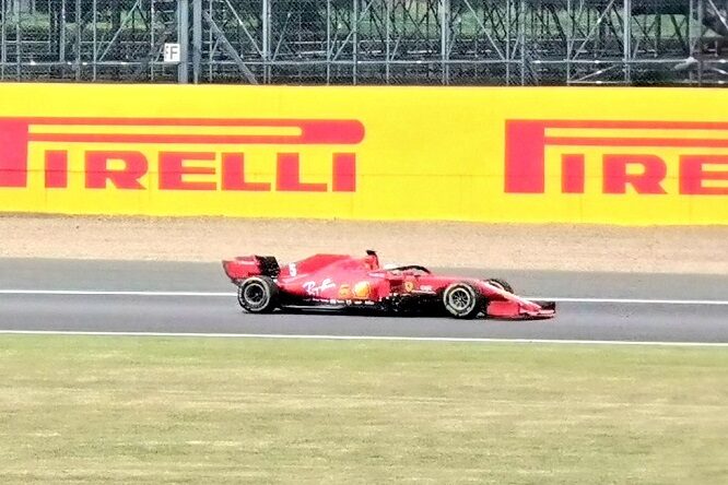 Ferrari in pista per il filming day, FIA impegnata sul caso Racing Point