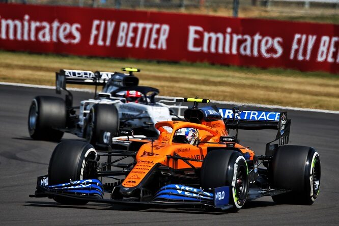 McLaren: Norris a punti, Sainz frustrato