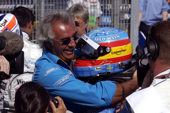 Briatore ad Alonso: “Ti chiudo nel garage se vai in bici”