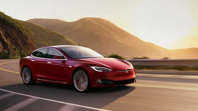 Tesla Model S Plaid, prestazioni estreme