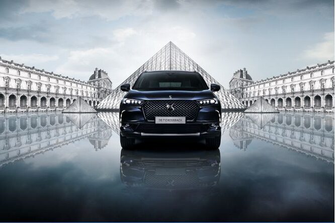 DS 7 Crossback Louvre, tocco d’arte