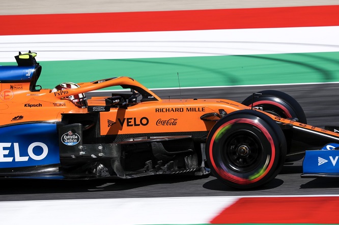 Mugello, casco tricolore per Norris - FOTO - F1 Piloti - Formula 1 -  Motorsport