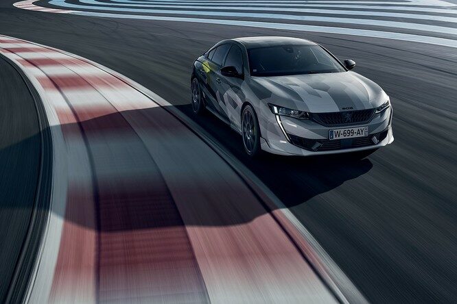 Peugeot 508 PSE, la modalità Sport è unica