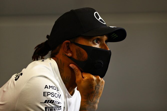 Hamilton, garanzie Mercedes prima della firma