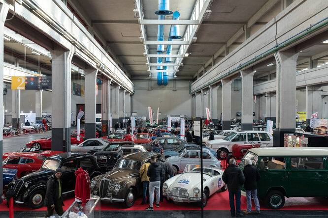 Automotoretrò, la fiera slitta a fine aprile