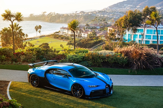 Bugatti Chiron Pur Sport nel fascino della California