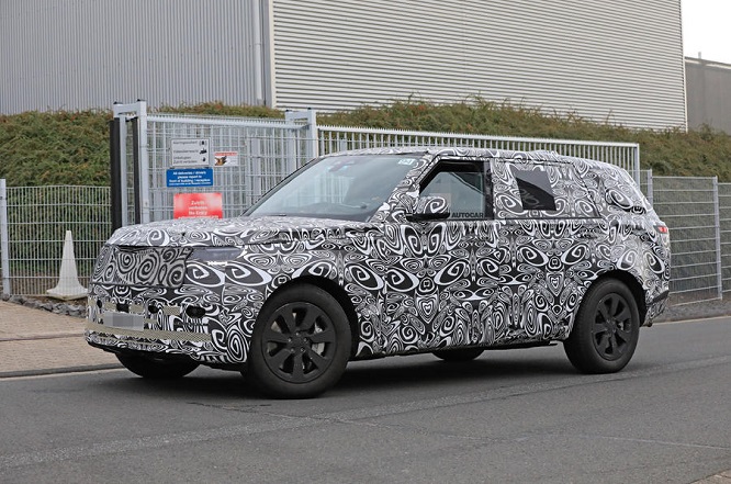 Range Rover 2021, nuove foto spia del SUV