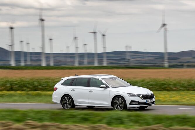 Škoda Octavia, nuovo motore e un nuovo allestimento