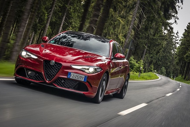 Alfa Romeo Giulia Quadrifoglio, lode alle prestazioni