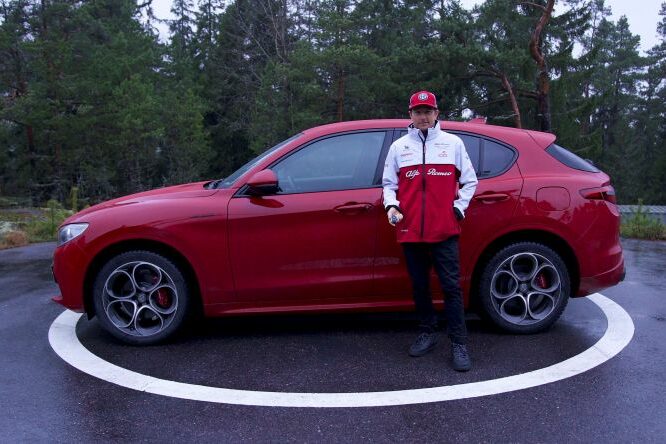 Kimi Räikkönen si gode la ‘sua’ Stelvio