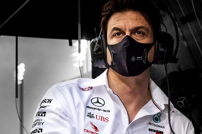 Wolff: “Con Perez Red Bull ancora più temibile”