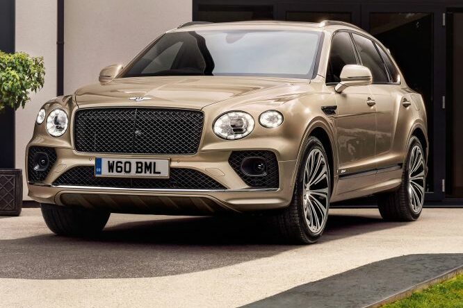 Bentley, la produzione va a gonfie vele: 25.000 SUV in 6 anni