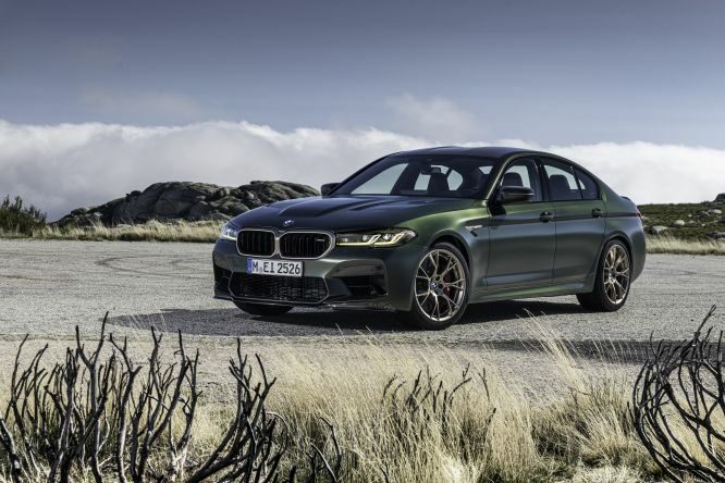 BMW, prima uscita in pista per M5 CS