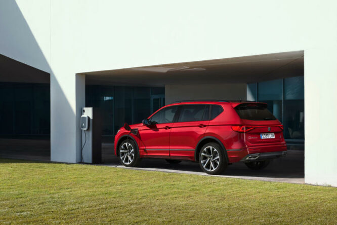 Seat Tarraco, aperti gli ordini per la ibrida plug-in