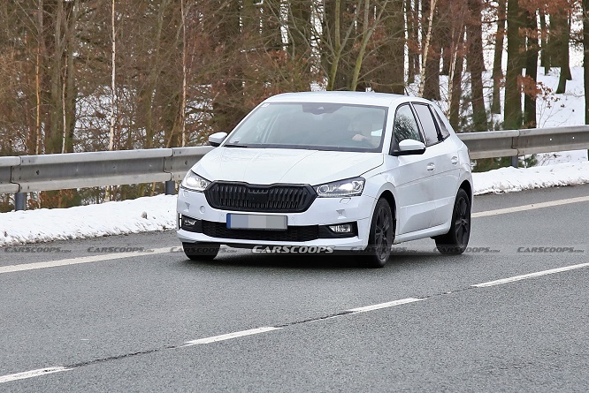 Skoda Fabia, continuano i test su strada