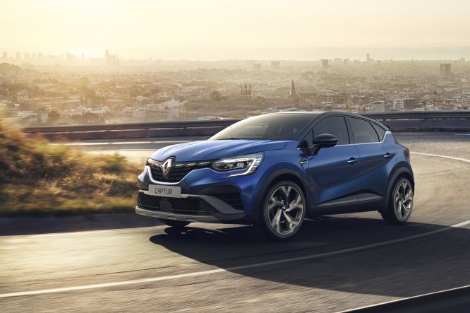 Renault Captur, il restyling si avvicina