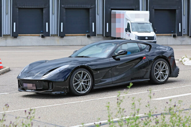 Ferrari 812 GTO arriva nel 2021, canto del cigno per il V12