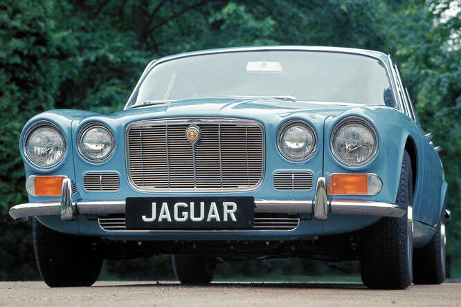 Jaguar XJ è fuori produzione, ma il mito è senza tempo