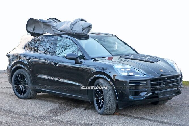 Porsche Cayenne restyling, spuntano nuove foto spia