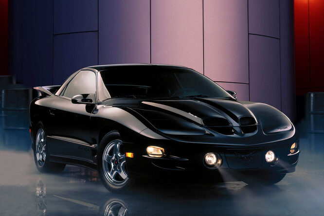 Pontiac, Jay Leno promuove l’ultima Firebird