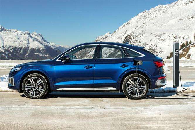 Audi, aperti gli ordini per Q5 Sportback ibrida plug-in