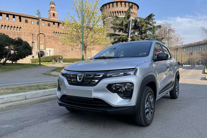 Dacia Spring migliore EV a ottobre, sfiora la top 10 assoluta