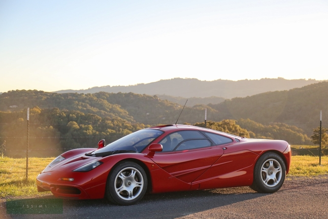 McLaren F1, in vendita uno dei 64 esemplari