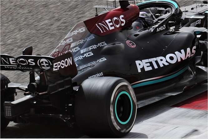 Tanabe (Honda): “Non è chiaro se Mercedes cambierà power unit a Hamilton”