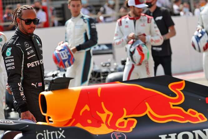 Vowles (Mercedes): “Red Bull davanti come performance”