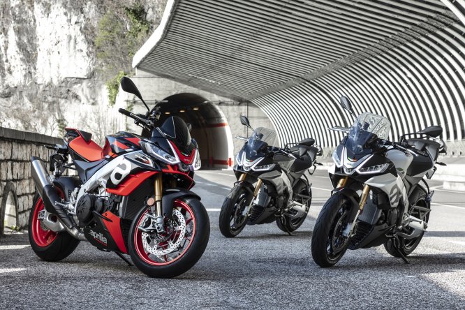 Aprilia Tuono V4, disponibile in doppia veste