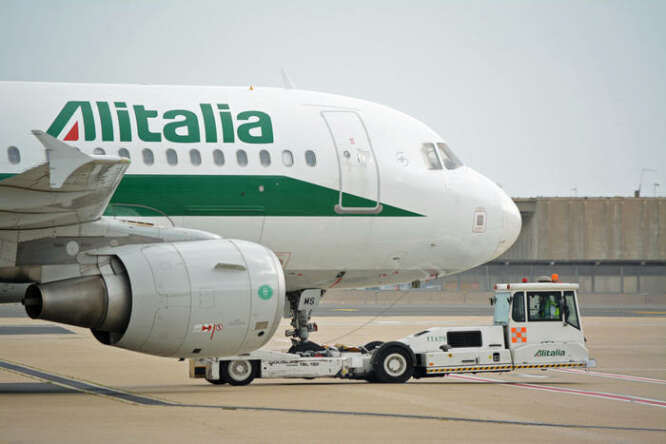 Alitalia, declino anticipato