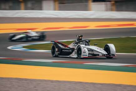 Formula E ePrix Valencia Porsche Lotterer