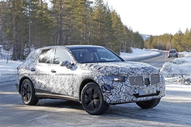 Mercedes GLC, test per la nuova generazione