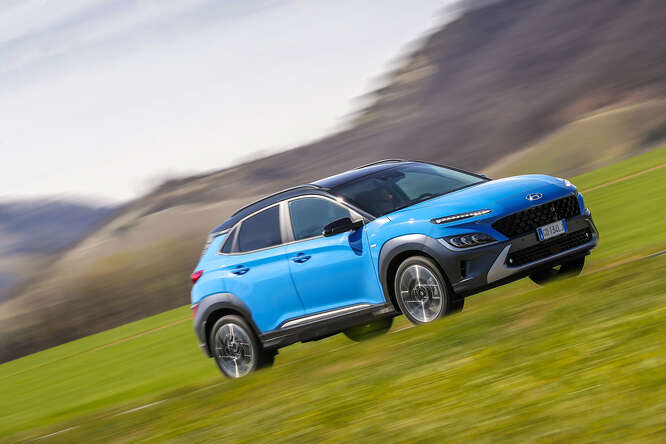 Hyundai Kona 2021, tre anime elettrificate