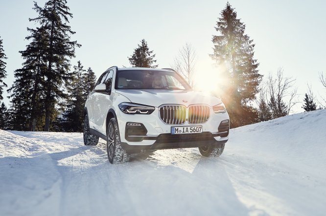 Bmw X5 a idrogeno, dal 2022 un’edizione limitata