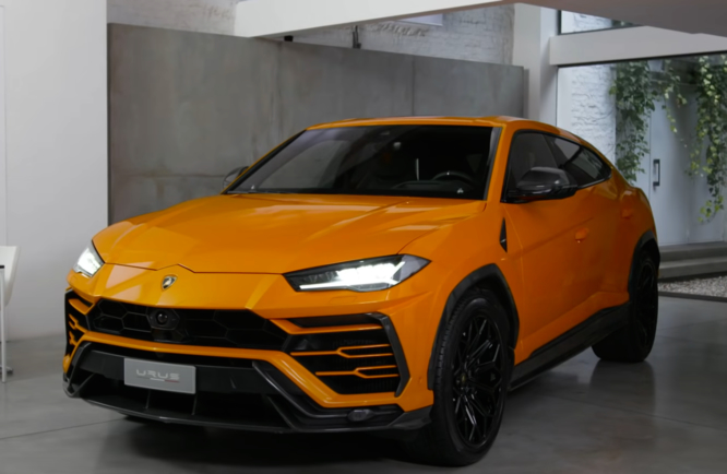 Lamborghini Urus, nuove opzioni in fibra di carbonio