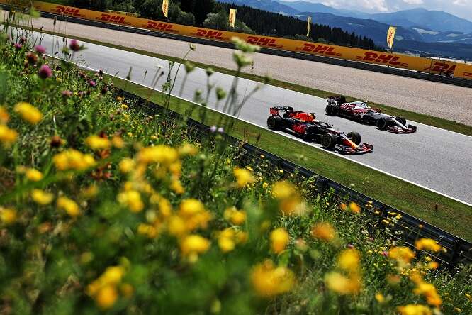 F1 | GP Stiria 2021, PL2: Verstappen davanti a Ricciardo