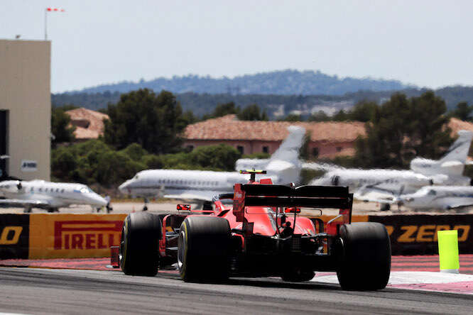 Ferrari, in Francia nel segno del 17