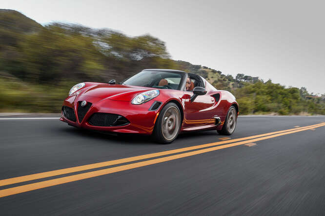 Alfa Romeo 4C 33 Stradale Tributo sbarca in Australia