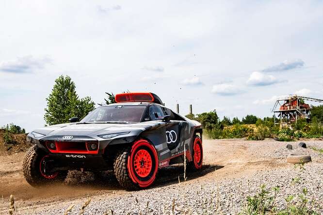 Audi RS Q e-tron, quasi pronta per il Rally Dakar