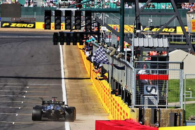 Lewis claims a hard-fought victory in Silverstone