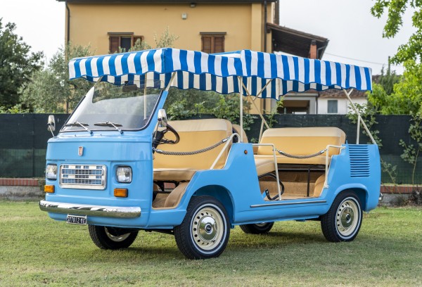 Fiat 900T, spiaggina e bus allo stesso tempo