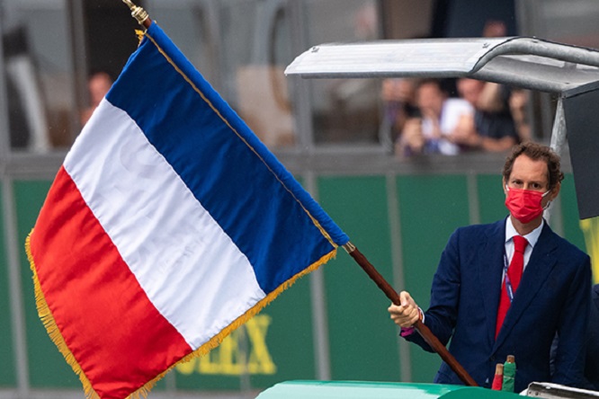 Derek Bell racconta John Elkann ‘dietro le quinte’