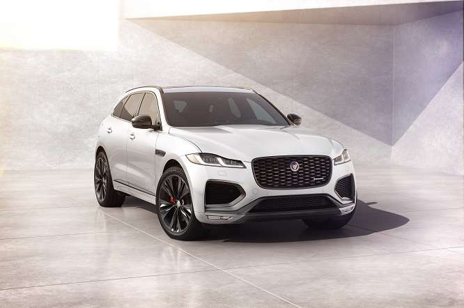 Jaguar F-Pace, debutta la R-Dynamic Black