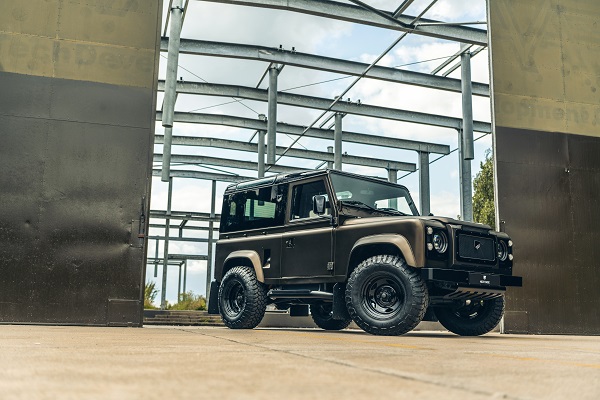 Un restomod Land Rover per nostalgici