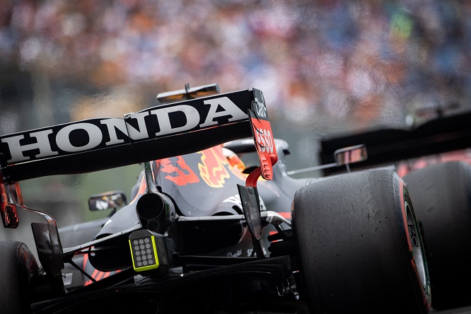 Verstappen cambia power unit