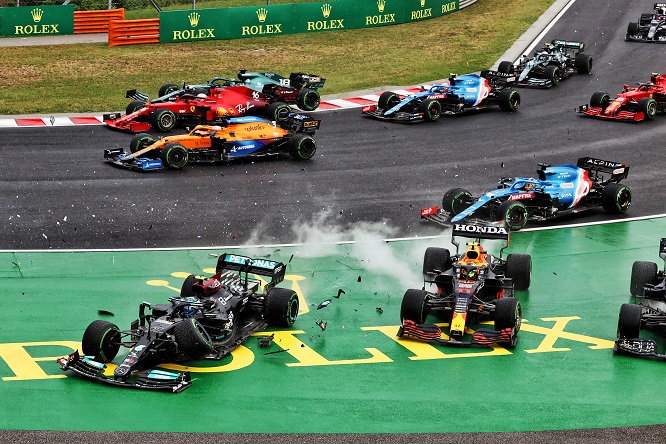 F1 / Ungheria: lo strike di Bottas, Stroll abbatte Leclerc