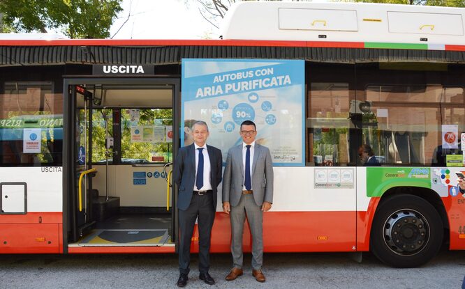 Autobus, i filtri per purificare l’aria nascono ad Ancona