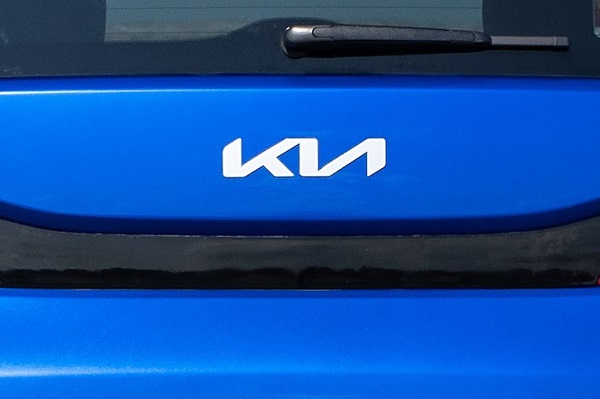 KIA EV9, il SUV elettrico è pronto al debutto