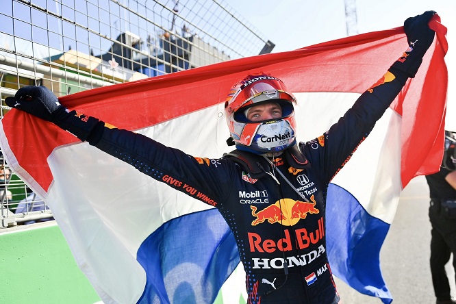 Verstappen: “È stato un piacere lavorare con Honda”